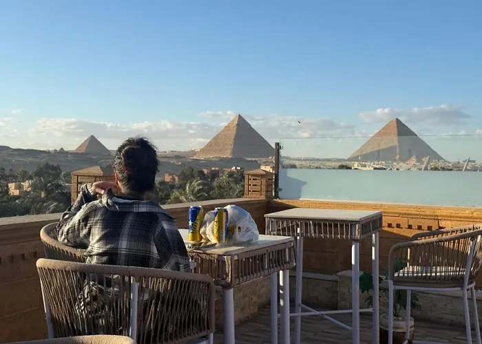 Amun Pyramids View Inn