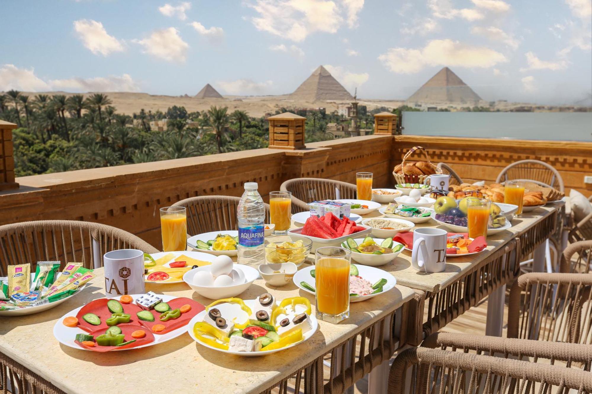 Amun Pyramids View Hotel *