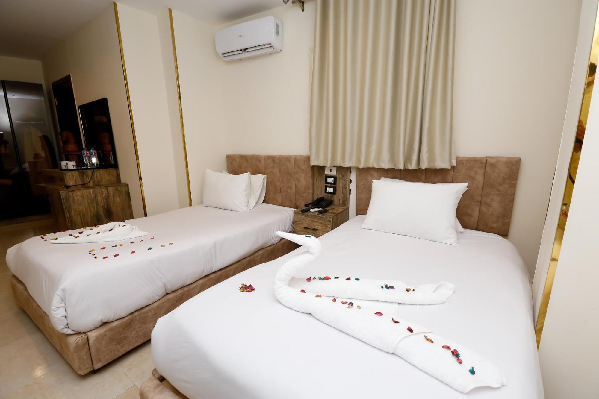 Amun Pyramids View Hotel Cairo
