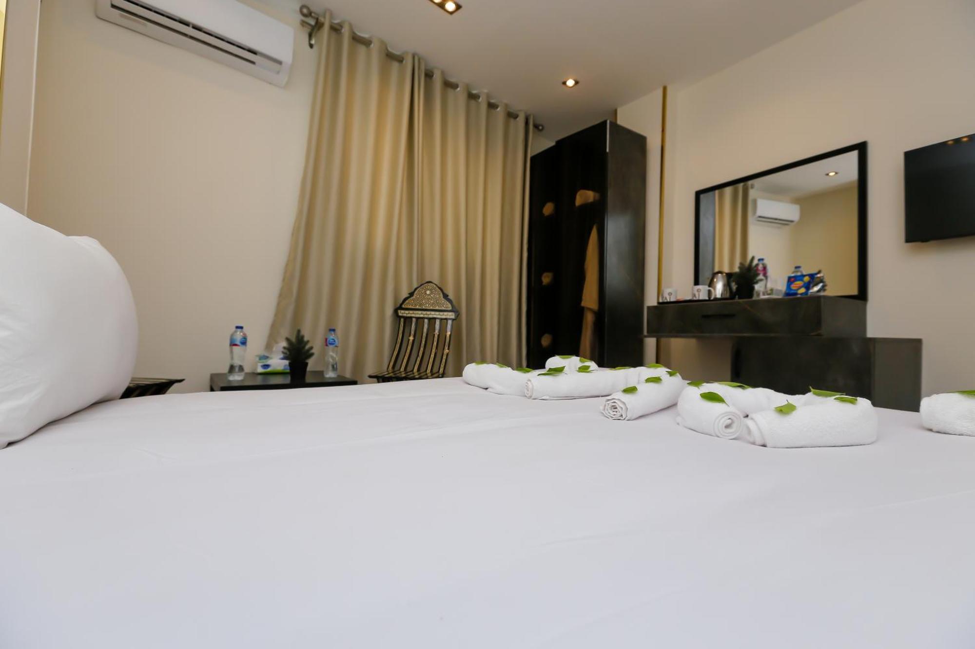 Hotel Amun Pyramids View