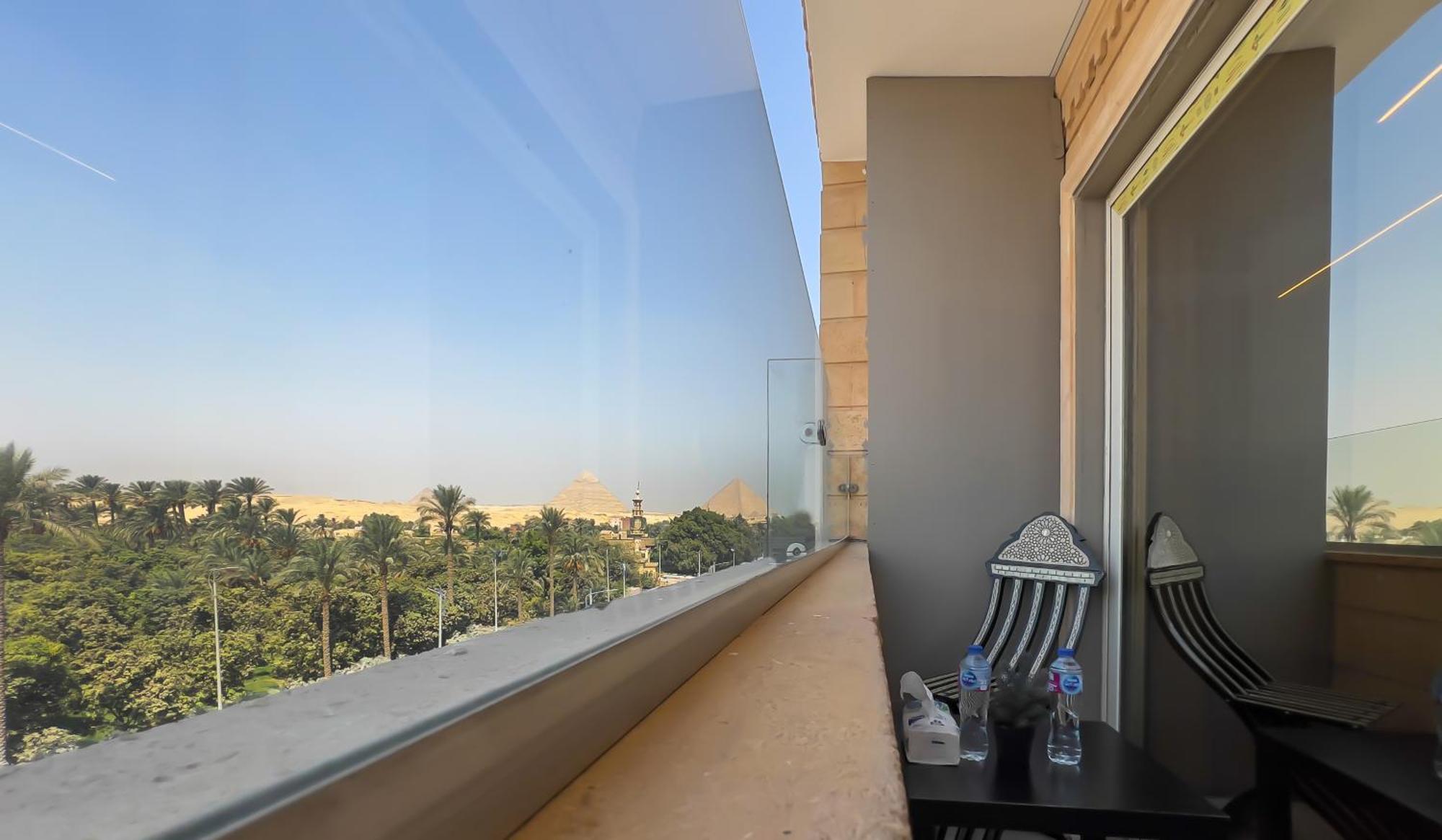 Amun Pyramids View Hotel